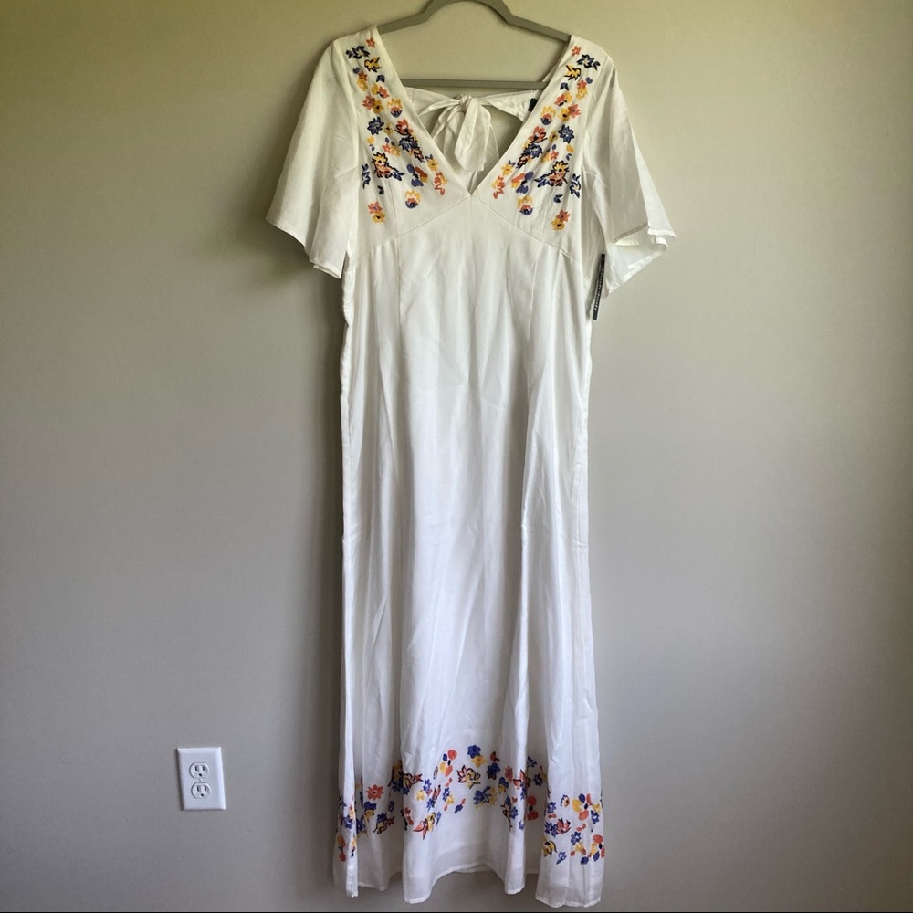 NWT ModCloth White Floral Embroidered Maxi Dress 8